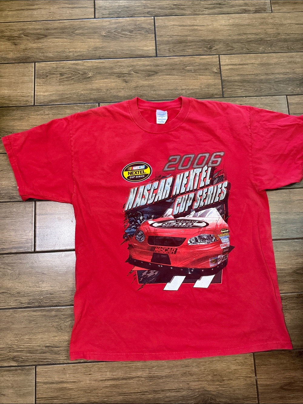 Y2K 2006 NASCAR Nextel Cup Series Large Graphic Print Red T Shirt Adult XL